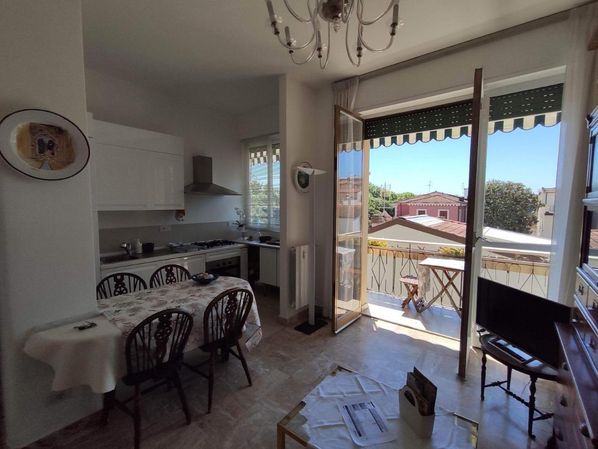 Intero Appartamento - A Soli 50 M Dal Mare Viareggio Exterior foto